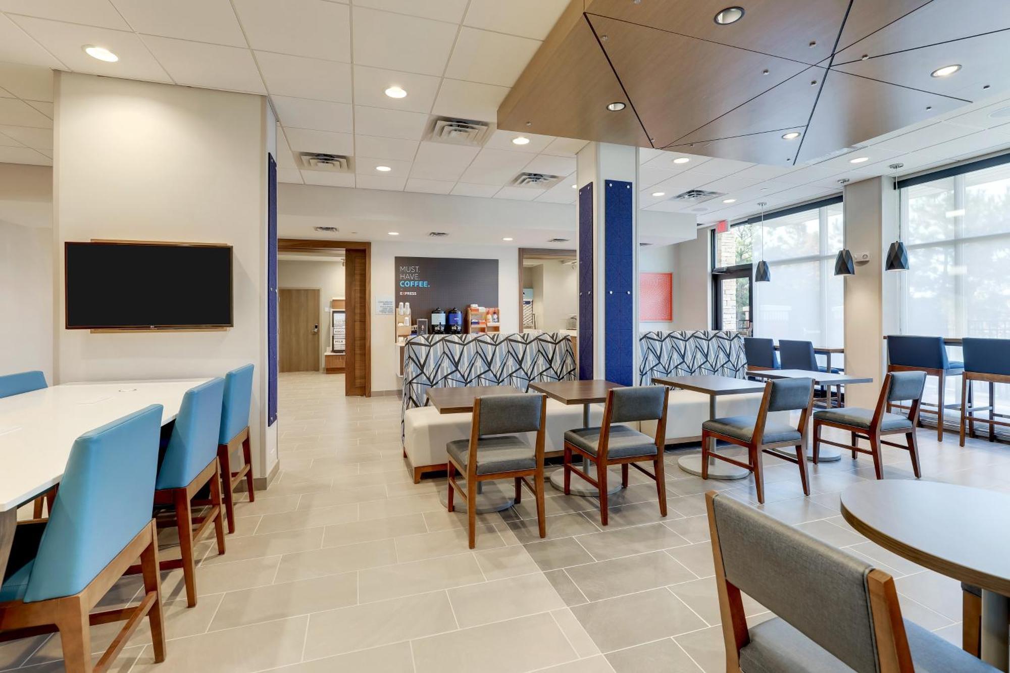 Holiday Inn Express Holly Springs - Raleigh Area By Ihg Exteriér fotografie