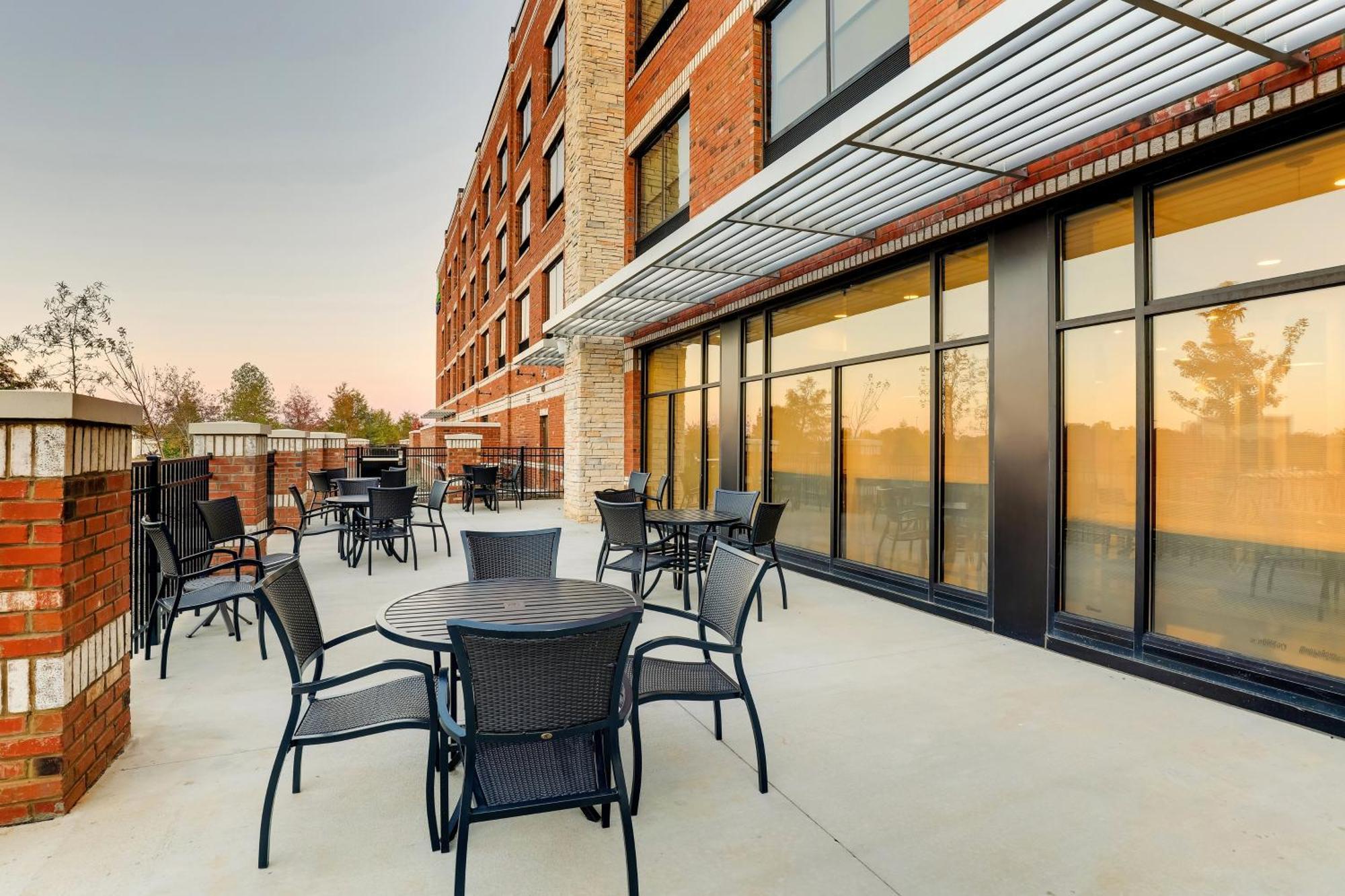 Holiday Inn Express Holly Springs - Raleigh Area By Ihg Exteriér fotografie